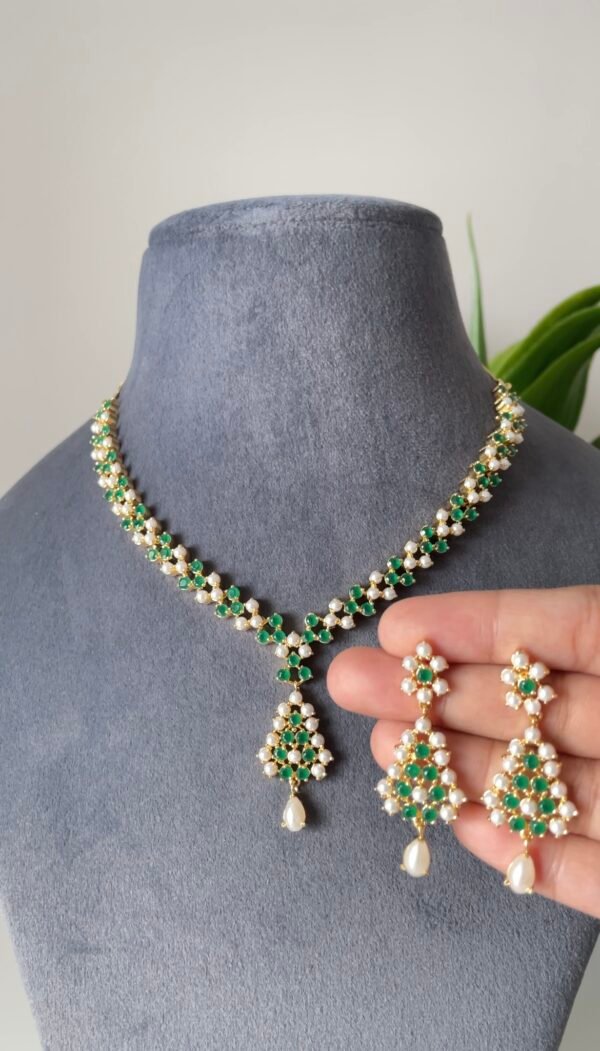 Tahira Pearl Necklace