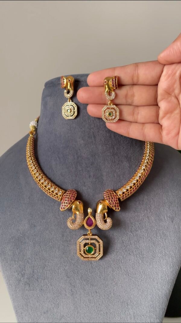 Gaj Rajwadi Necklace
