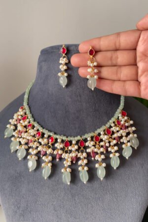 Aaboli Pearl Necklace
