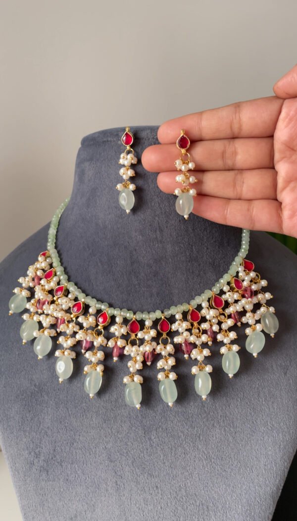 Aaboli Pearl Necklace