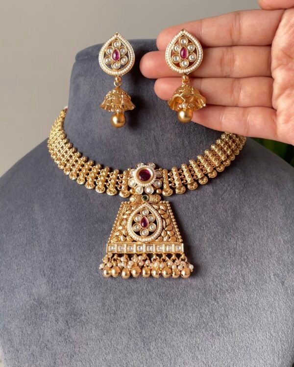 Pratha Gold Necklace