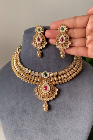 Anika Gold Necklace