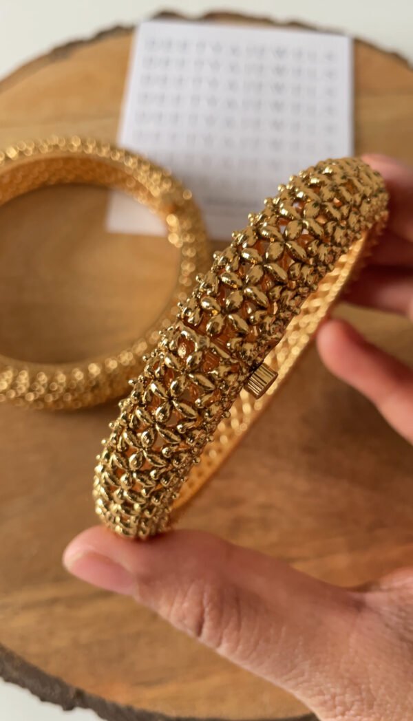 Kumudini Gold Bangles
