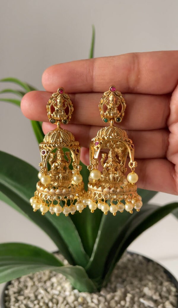 Sri Temple Jhumka