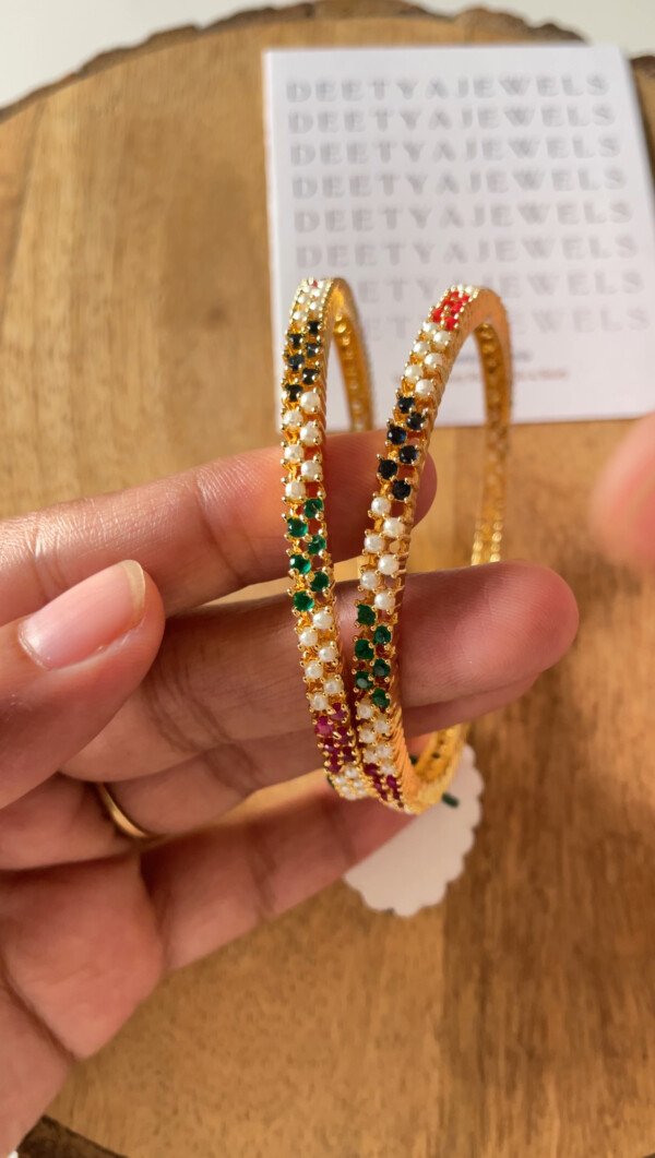 Multicolour Pearl Bangle Set