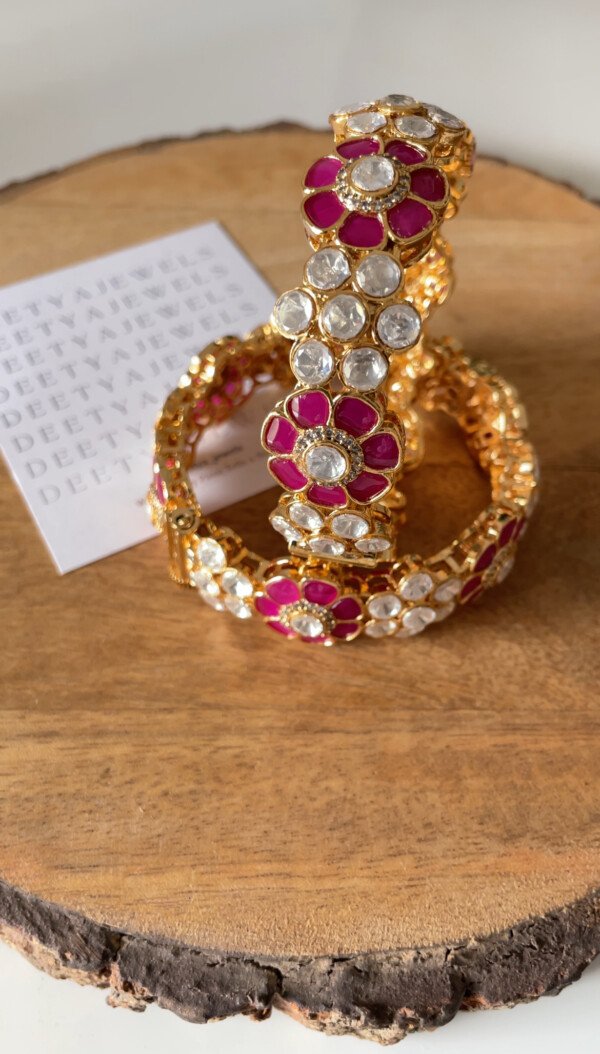 Tattva Moissanite Polki Kada/Bangles