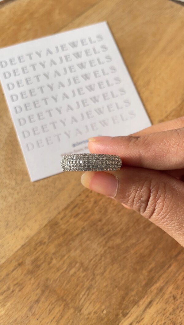 Ivana Clustered Diamond Band Ring