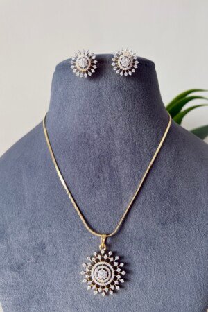 Home surya halo diamond pendant set